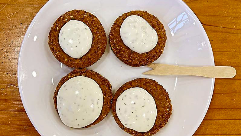 Falafel con salsa yogurt